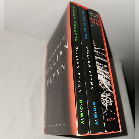 Gillian Flynn Book Series: Gone Girl, Dark Places, and Sharp Objects - Picture 3 of 4